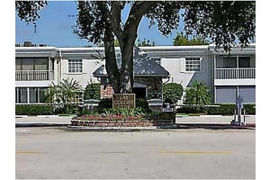 6207 Bay Club Dr APT 2, Fort Lauderdale, FL 33308, Sold 04/29/24