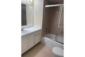 3001 W Rolling Hills Cir APT 307, Davie, FL 33328, Sold 09/05/24