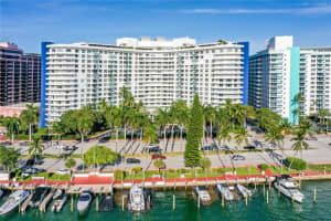 5151 Collins Ave APT 1026, Miami Beach, FL 33140, Sold 04/02/24