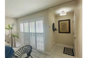 9404 SW 77th Ave APT M2, Miami, FL 33156, Sold 05/30/24