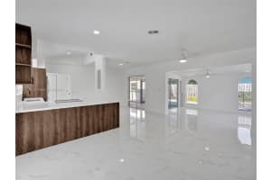 1221 SE 10th St, Deerfield Beach, FL 33441, Sold 07/05/24