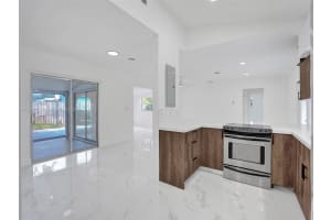 1221 SE 10th St, Deerfield Beach, FL 33441, Sold 07/05/24