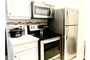 900 Atlantic Shores Blvd APT 105, Hallandale Beach, FL 33009, Sold 08/21/24
