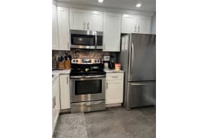 7950 W McNab Rd APT 324, Tamarac, FL 33321, Sold 04/04/24