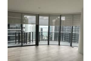 55 SW 9th St Apt 3903, Miami, FL 33130, Sold 05/09/24