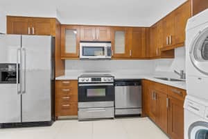 1901 Brickell Ave APT B1005, Miami, FL 33129, Sold 04/08/24
