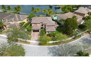 19251 S Hibiscus St, Weston, FL 33332, Sold 05/13/24