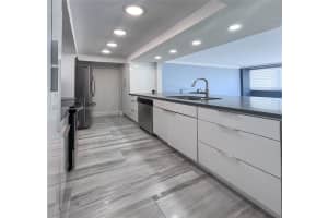 7545 E Treasure Dr #4j, North Bay Village, FL 33141, Sold 04/12/24
