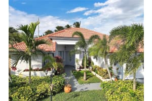 11611 SW 9th Ct, Pembroke Pines, FL 33025, Sold 04/11/24
