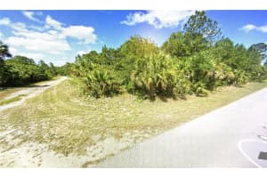 133 Elm Ave, Lehigh Acres, FL 33974, Sold 10/14/25