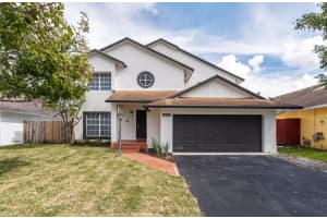 18703 NW 77th Pl, Hialeah, FL 33015, Sold 06/06/24