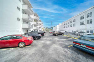 525 Meridian Ave APT 205, Miami Beach, FL 33139, Sold 12/18/24