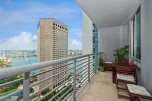 325 S Biscayne Blvd #2518, Miami, FL 33131, Sold 05/29/24