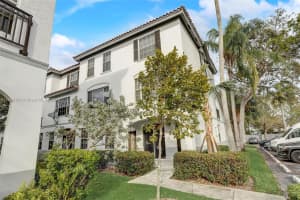 701 SW 148th Ave APT 101, Davie, FL 33325, Sold 04/05/24