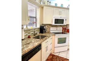 6655 W Broward Blvd APT 307, Plantation, FL 33317, Sold 09/04/25