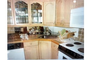 7900 Camino Cir APT 402, Miami, FL 33143, - MLS#A11534399
