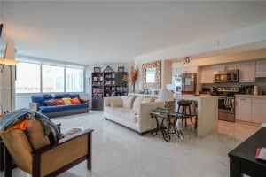 7135 Collins Ave APT 1732, Miami Beach, FL 33141, Sold 08/30/24