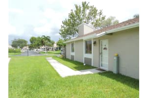 608 Woodgate Cir, Sunrise, FL 33326, Sold 04/04/24