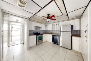 7118 Bonita Dr APT 301, Miami Beach, FL 33141, Sold 04/05/24