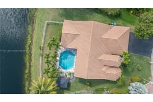 10462 NW 48th Pl, Coral Springs, FL 33076, Sold 04/26/24