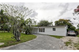 311 SW 31st Ave, Fort Lauderdale, FL 33312, Sold 04/03/24