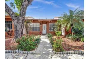 7464 NW 33rd St, Lauderhill, FL 33319, Sold 03/29/24