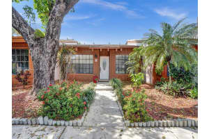 7464 NW 33rd St, Lauderhill, FL 33319, Sold 03/29/24