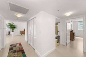 1800 N Bayshore Dr APT 2715, Miami, FL 33132, Sold 04/01/24