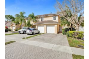 8929 NW 53rd St, Sunrise, FL 33351, Sold 05/29/24