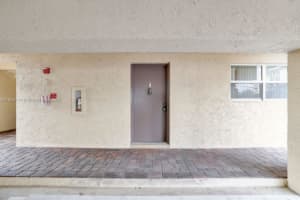 3105 NE 28th St APT 1B, Fort Lauderdale, FL 33308, Sold 02/11/25
