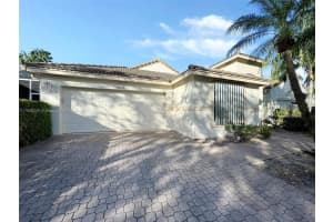 10010 Diamond Lake Dr, Boynton Beach, FL 33437, Sold 05/29/24