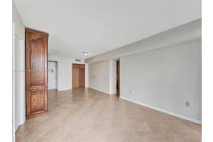 3731 N Country Club Dr APT 1722, Aventura, FL 33180, Sold 01/25/25