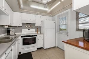 620 NE 12th Ave APT 605, Hallandale Beach, FL 33009, Sold 07/05/24