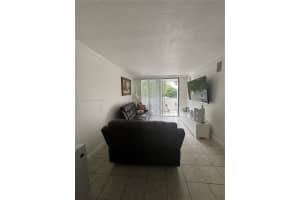 8185 NW 7th St APT 207, Miami, FL 33126, Sold 04/26/24