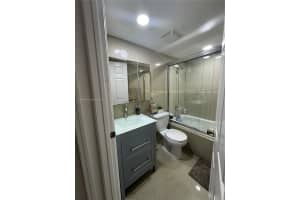 8185 NW 7th St APT 207, Miami, FL 33126, Sold 04/26/24