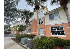 1109 Myrtlewood Cir E, Palm Beach Gardens, FL 33418, Sold 07/31/24