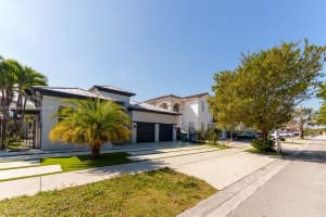 8816 NW 181st St, Hialeah, FL 33018, Sold 07/18/24