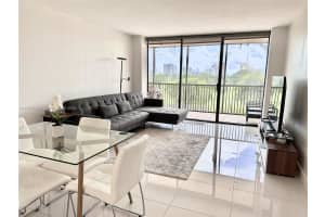 20379 W Country Club Dr APT 537, Aventura, FL 33180, Sold 06/26/24