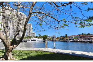 3030 Marcos Dr T512, Aventura