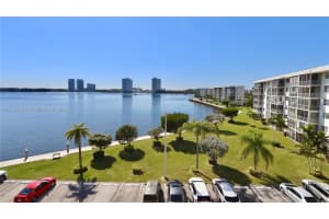 3030 Marcos Dr T512 Aventura, FL 33160 - MLS#A11535856
