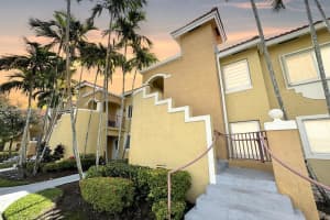 7910 NW 7th St APT 203, Pembroke Pines, FL 33024, Sold 04/26/24