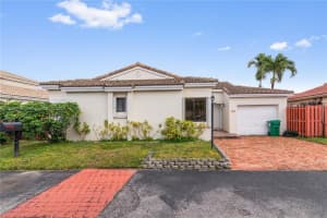 529 SW 88th Pl E, Miami, FL 33174, Sold 04/05/24