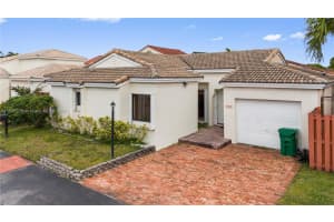 529 SW 88th Pl E, Miami, FL 33174, Sold 04/05/24