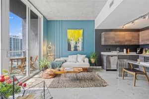151 SE 1st St Apt 2007, Miami, FL 33131, Sold 04/24/24
