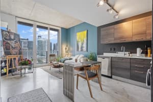 151 SE 1st St Apt 2007, Miami, FL 33131, Sold 04/24/24