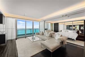 1331 Brickell Bay Dr APT 3903, Miami, FL 33131, Sold 07/16/24