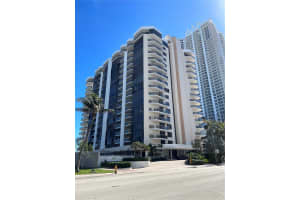 6423 Collins Ave Apt 1408, Miami Beach, FL 33141, Sold 07/29/24