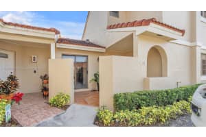 6249 NW 170th Terrace, Hialeah, FL 33015, Sold 05/16/24