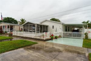 100 NW 218th Ln, Pembroke Pines, FL 33029, Sold 09/17/24