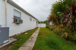 100 NW 218th Ln, Pembroke Pines, FL 33029, Sold 09/17/24